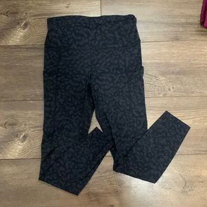 Lululemon fast & free 25” size 6